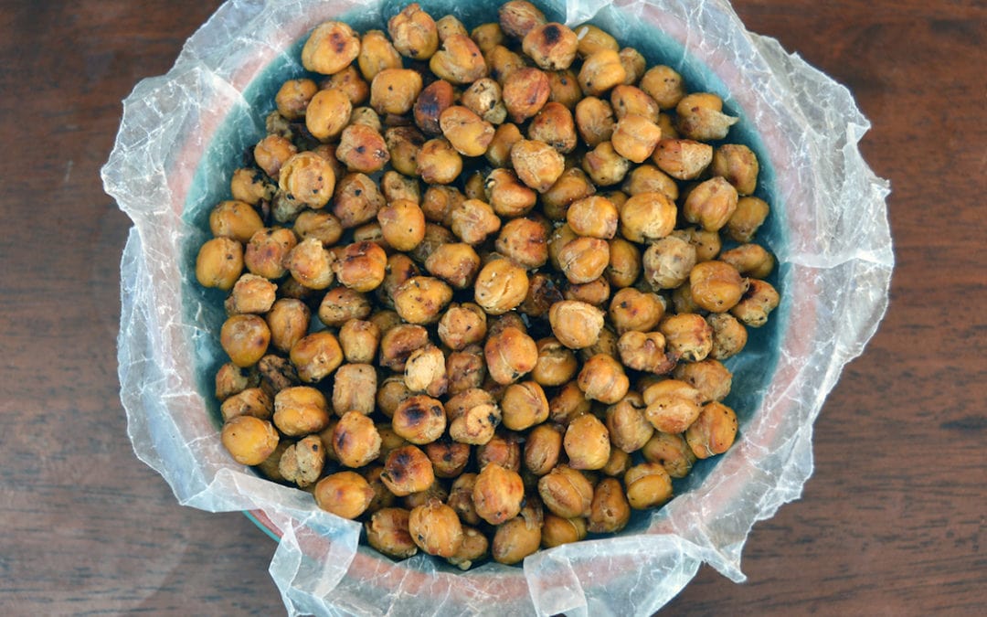 Salt & Pepper Crunchy Roasted Chickpeas
