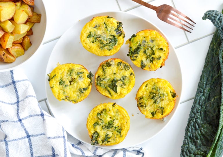 Low Carb Egg Quinoa Muffins | Kale, Broccoli, Cheddar, Quinoa Egg Cups