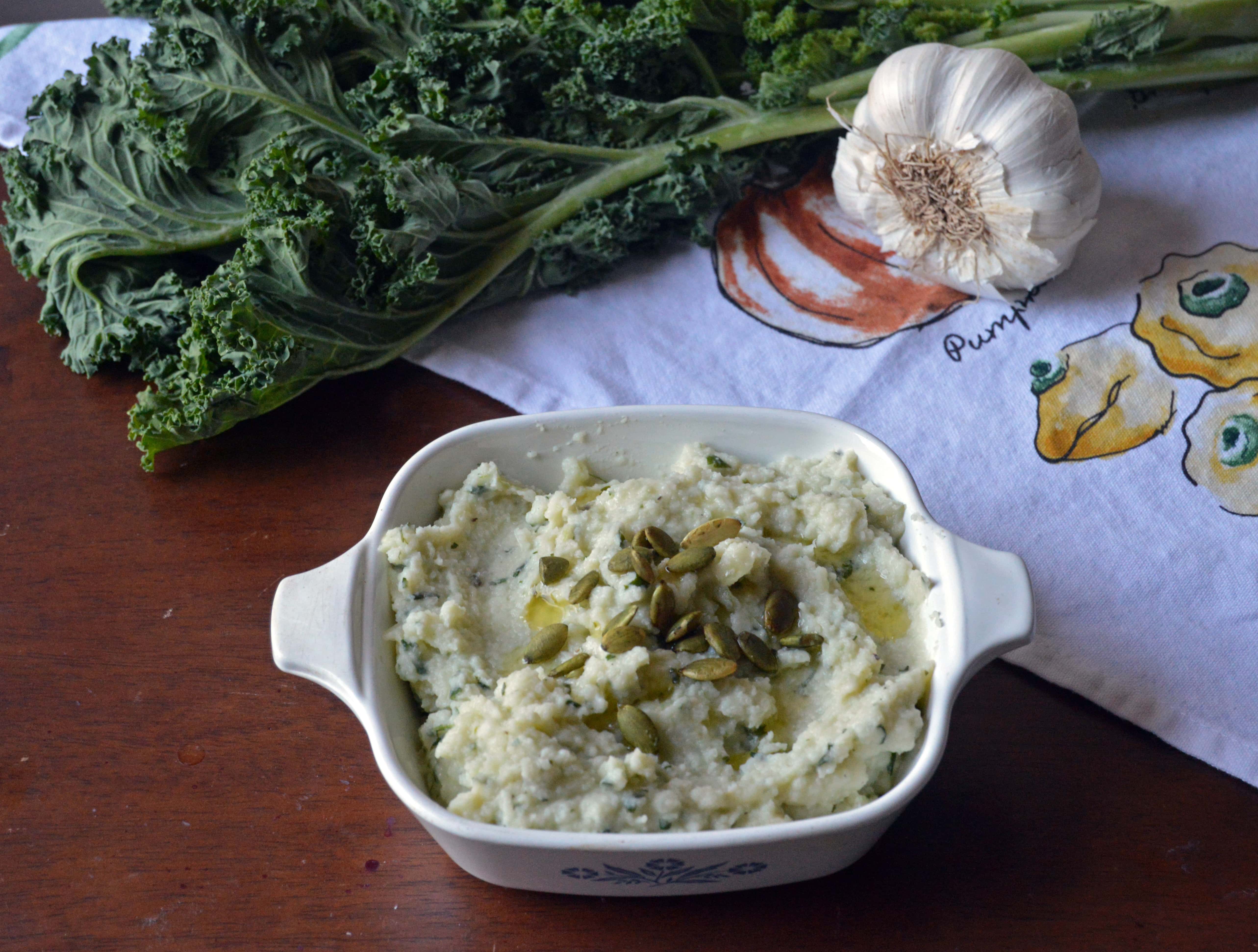 Roasted Garlic & Herb Cauliflower Mash