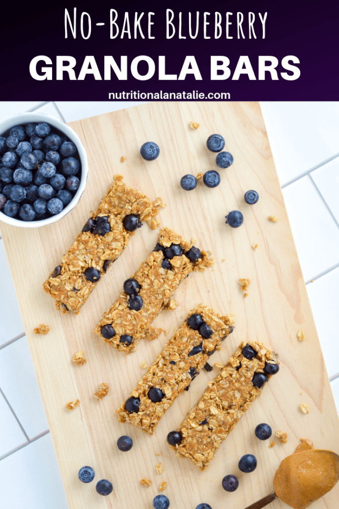 These No-Bake Blueberry Granola bars have fresh blueberries with very little added sugar & just few ingredients. No oven required for this healthy portable snack! #granolabars #healthysnack #blueberries #nobake #nobakegranolbar