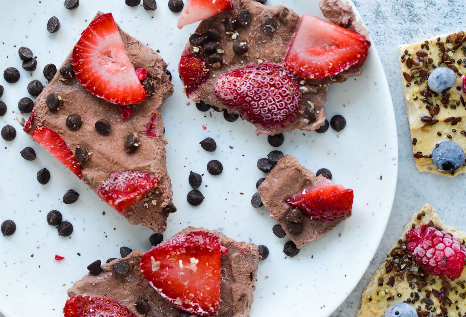 Healthy Frozen Yogurt Bark with Chocolate & Peanut Butter Greenletes