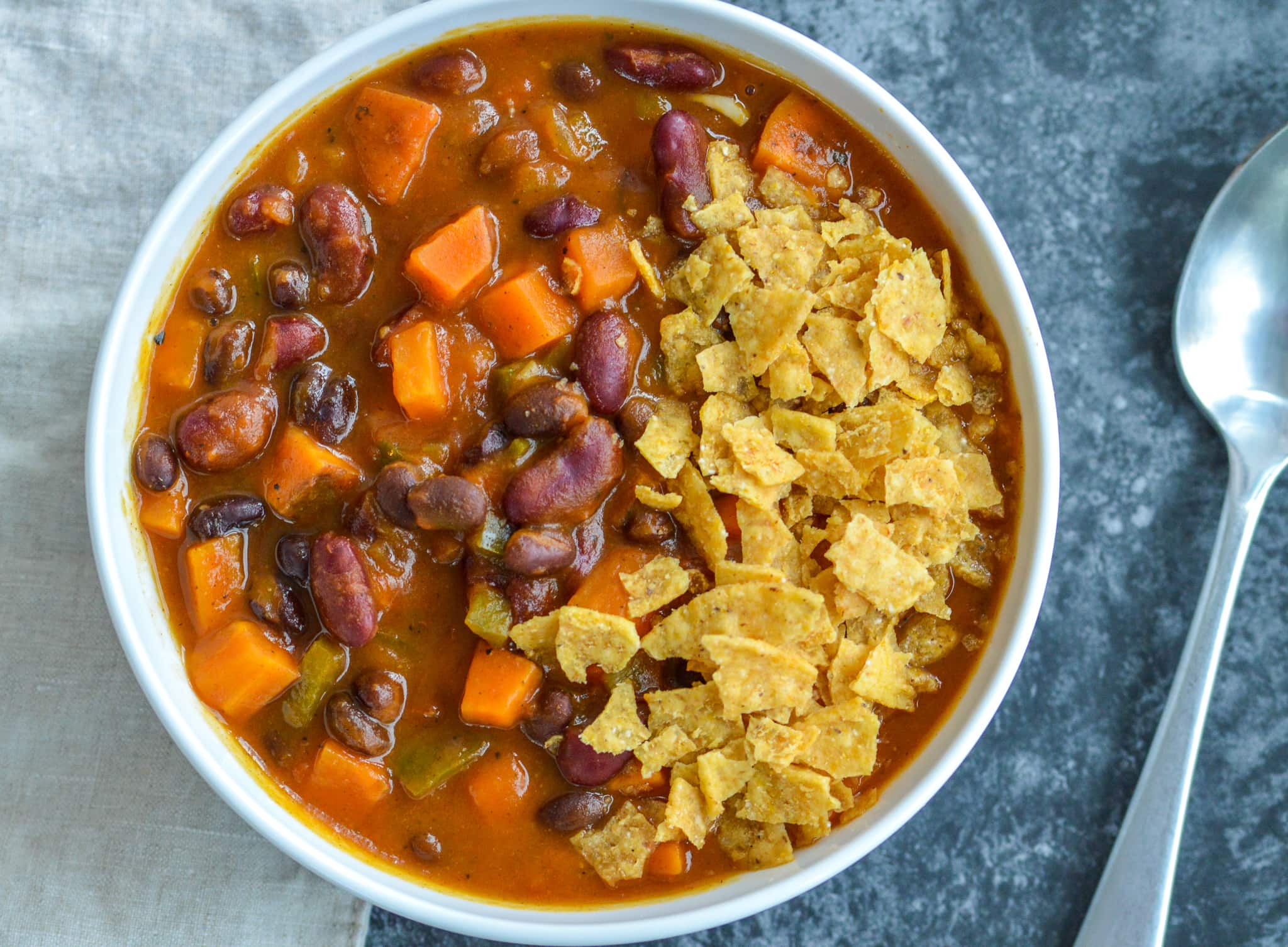 Vegan Pumpkin Black Bean Chili One pot vegan dinner!